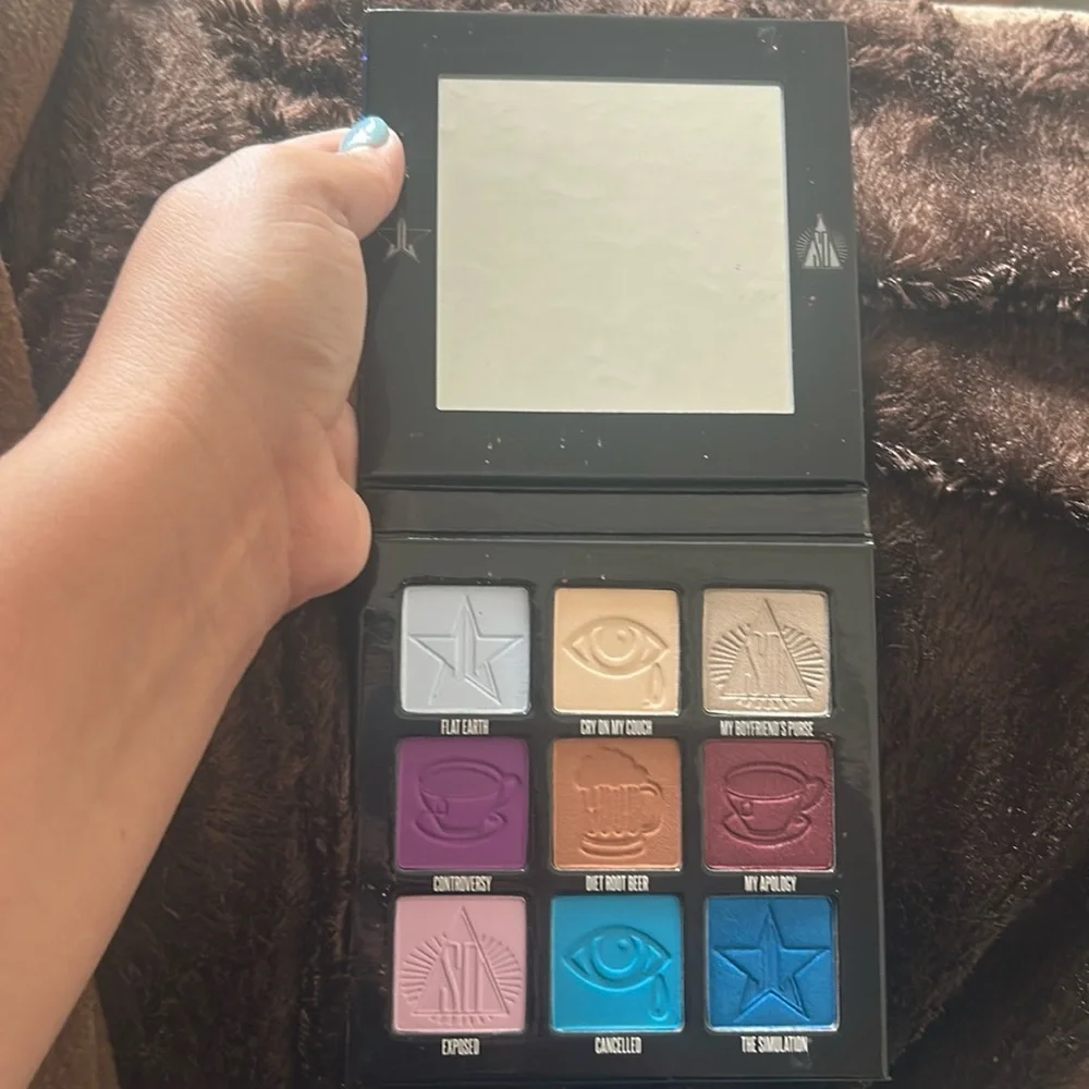 Jeffree Star Mini Controversy Eyeshadow Palette